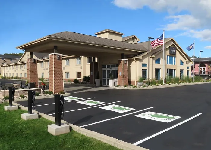 Kid friendly hotel Country Inn & Suites By Radisson, Rochester-Pittsford-Brighton, Ny